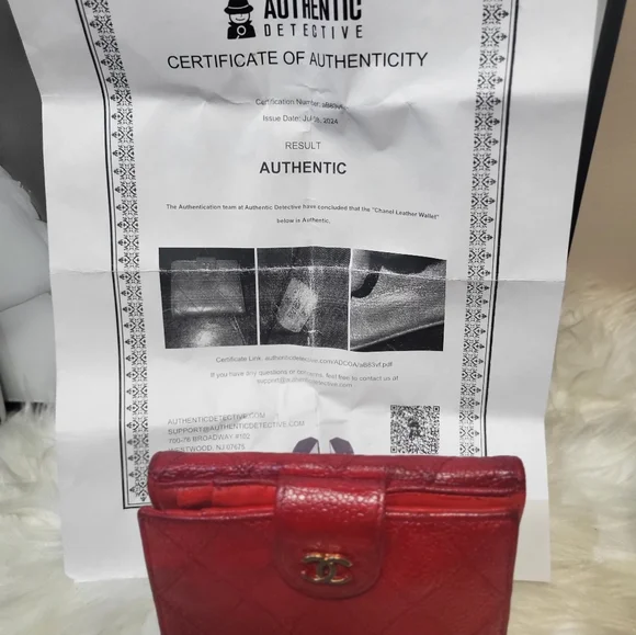 Chanel Red Caviar Wallet - Picture 6 of 8